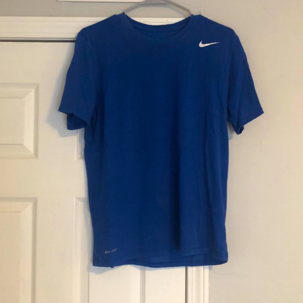 Mens medium Nike Sri-fit t shirt